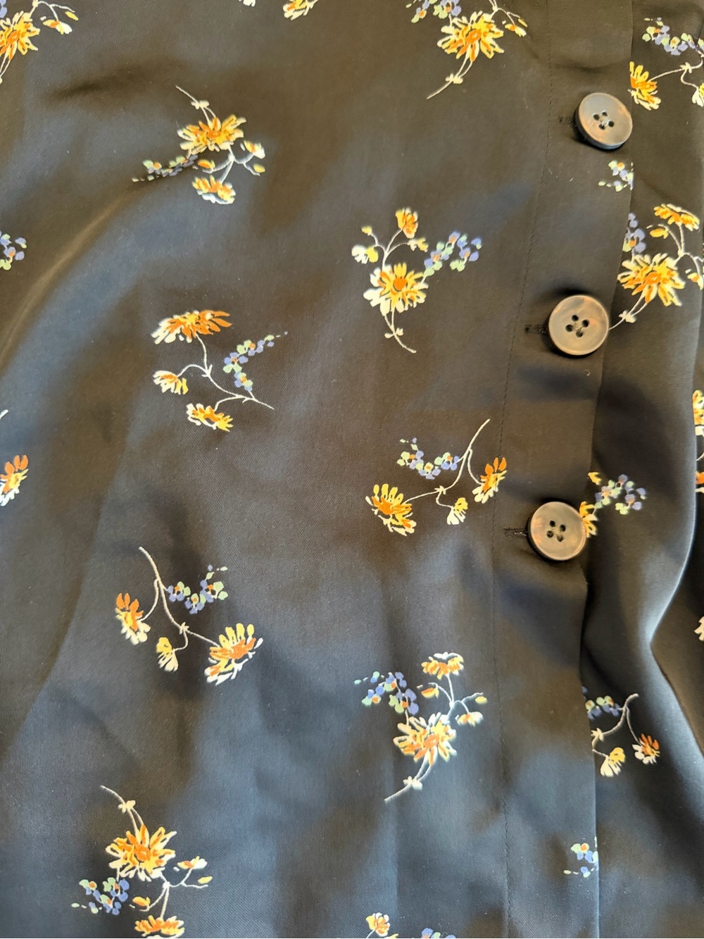 NWT Madewell Black Midi Skirt with Yellow and White Floral Print and buttons - Picture 2 of 7